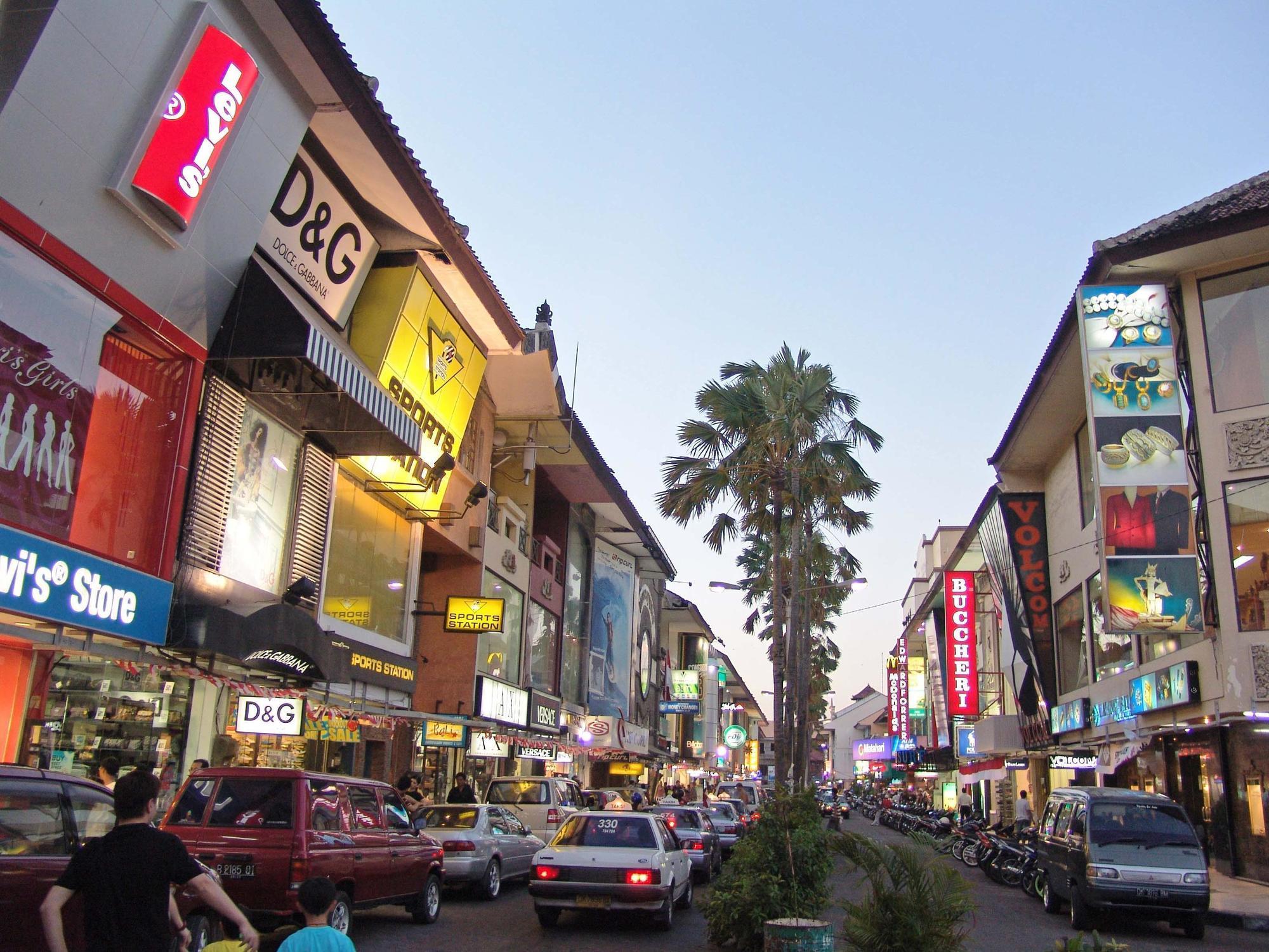 Zuk Hotel Legian Buitenkant foto