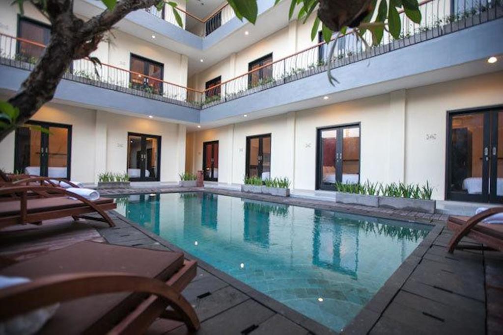 Zuk Hotel Legian Buitenkant foto