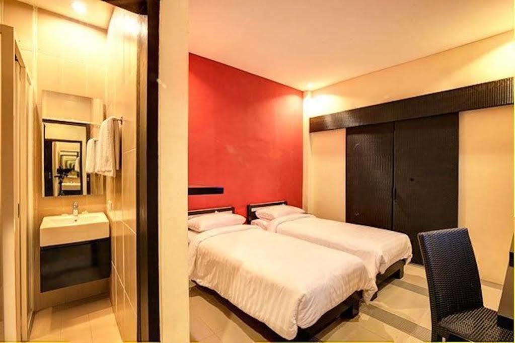 Zuk Hotel Legian Buitenkant foto